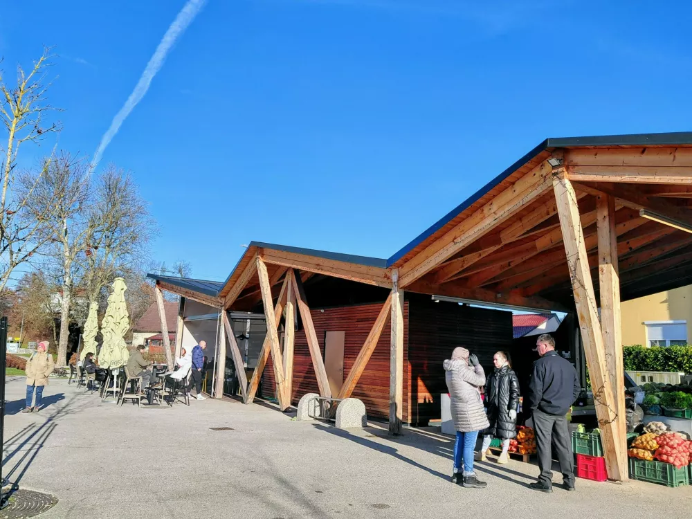 Priljubljeni medvo&scaron;ki sladoledar zdaj tudi na tržnici