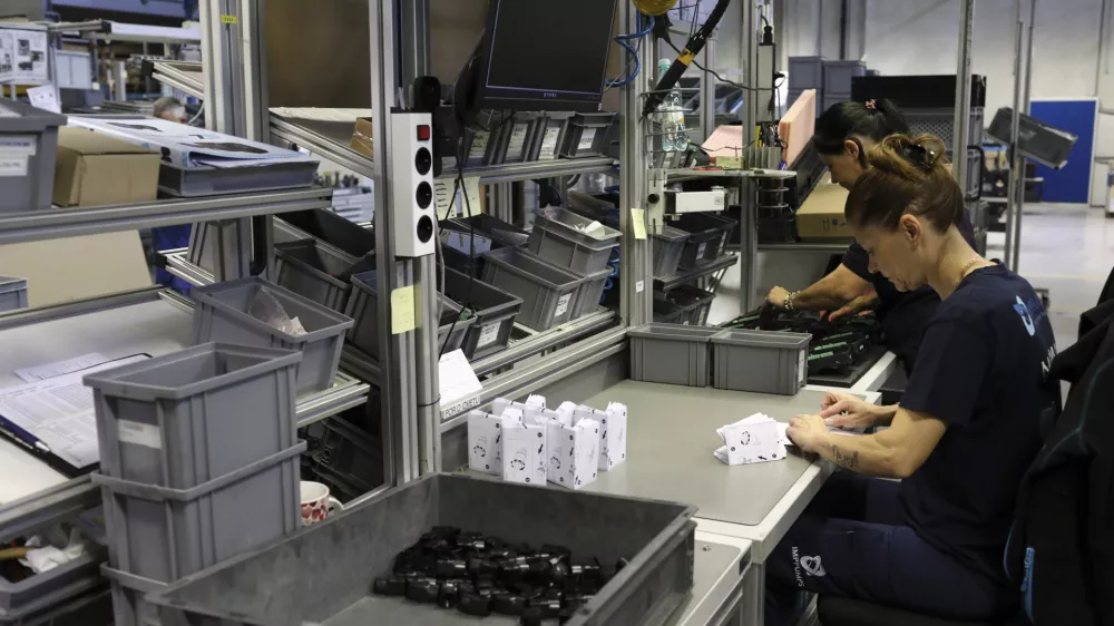 - 26.10.2023 – Zlata gazela 2023 - Podjetje IMP PUMPS, proizvodnja črpalk in črpalnih sistemov, storitve, inženiring, d.o.o., Pod hrasti 28, Komenda //FOTO: Luka CjuhaOPOMBA: INTERVJU ZA OBJEKTIV 2023