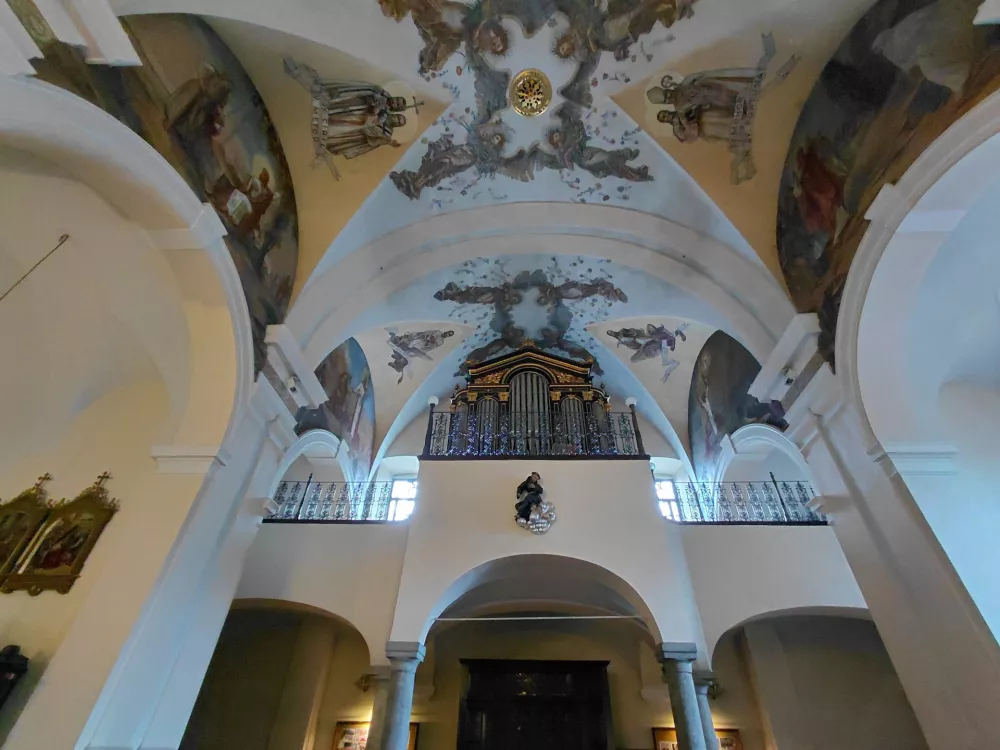 Samostanka cerkev sv. Jakoba, Kamnik, franči&scaron;kanski samostan / Foto: Vesna Levičnik