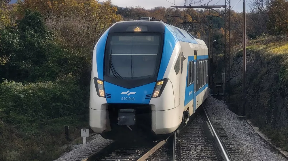 potni&scaron;ki vlak / Foto: Katja Gle&scaron;čič 