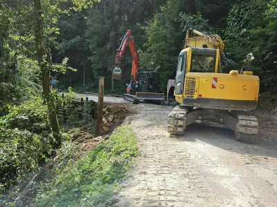 Bager, delo na sanaciji po poplavah