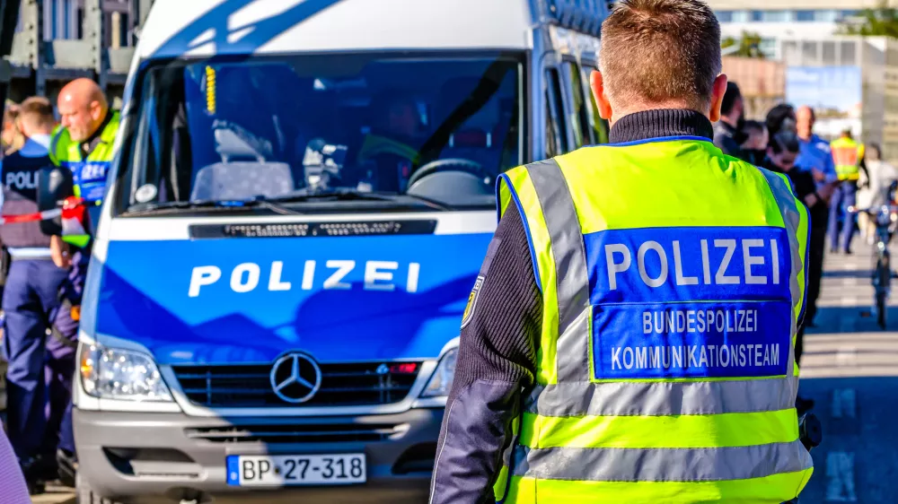 Policisti na Bavarskem. Slike je simbolična. / Foto: iStock