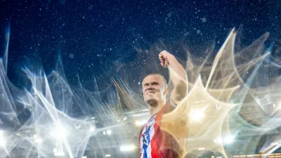 Navijači uživajo v zmagi svojega moštva, toda koliko časa si bodo sploh še lahko privoščili ogled v živo. Na SP 2026, ki bo poleti, redki. / Foto: Profimedia