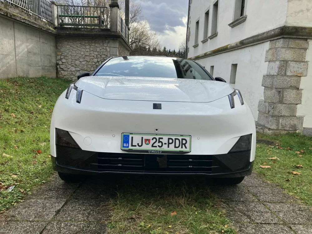 Lynk &amp; Co 02 more: S spominom na fotelj iz dnevne sobe