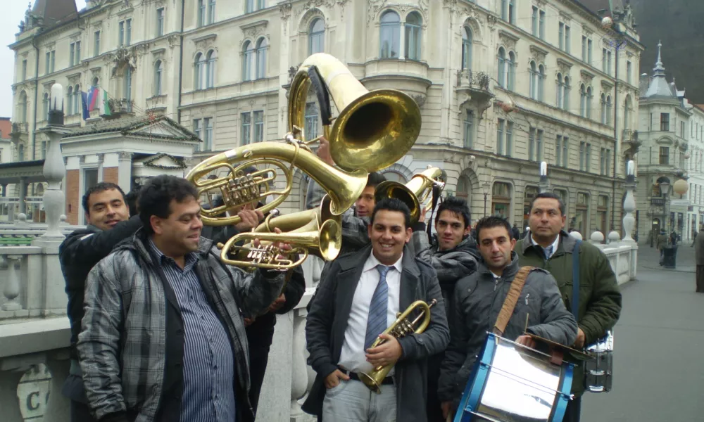 trubač na tromostovju