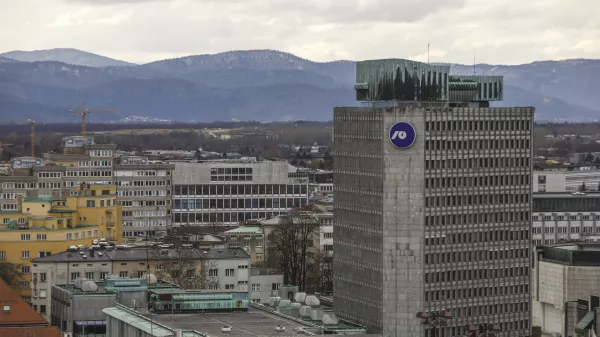 13.01.2025 - Ljubljana panorama - simbolična fotografija - stolpnica TR3 - Ljubljanska banka - NLBFoto: Luka Cjuha