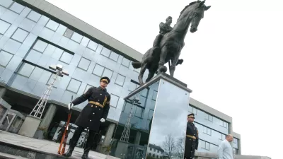 23. november državni praznik, dan Rudolfa Maistra - spomenik MORS, Kardeljeva plo&scaron;čad 25, Ministrstvo za obrambo, gardist,,stavba /FOTO: Bojan Velikonja OPOMBA: ZA OBJAVO V ČASOPISU DNEVNIK
