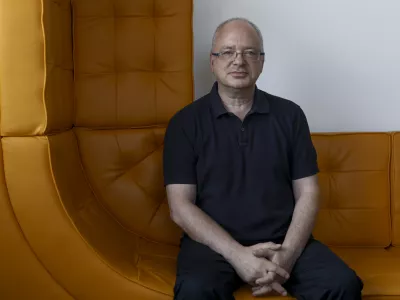 - 19.06.2023 - Dr. Dejan Verčič, profesor, avtor, podjetnik in partner v skupini Herman & partnerji, je v zadnjem desetletju, in sicer med leti 2010&ndash;2019, drugi najbolj citirani raziskovalec na področju globalnih odnosov z javnostmi na svetu. //FOTO: Luka Cjuha