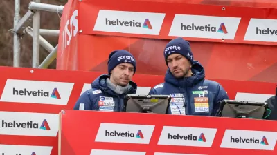 Miran Zupančič (levo) in Ga&scaron;per Berlot sta se v Engelbergu zna&scaron;la brez Roberta Hrgote. 