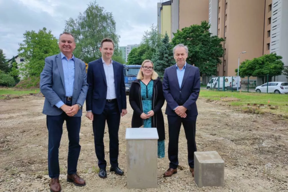 Za novogradnjo in prizidek skoraj tri milijone evrov