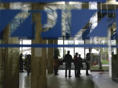 - ilustrativna fotografija - upokojenci - pokojnine- ZPIZ - Zavod za pokojninsko in invalidsko zavarovanje Slovenije, Kolodvorska 15, //FOTO: Bojan Velikonja