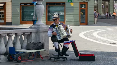 Harmokar, Prešernov trg. Foto: Reuters/Alamy