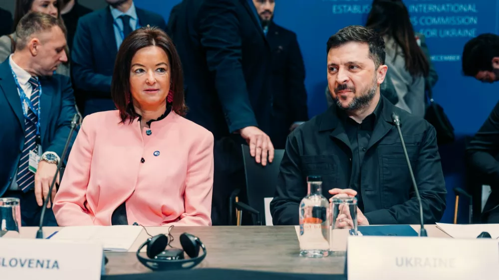 Zunanja ministric Tanja Fajon je podpisala konvencijo v imenu Slovenije. Foto: MZEZ