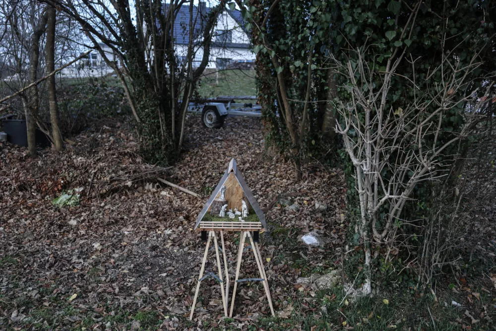 Krajani so jaslice postavili v vse skrite kotičke v vasi