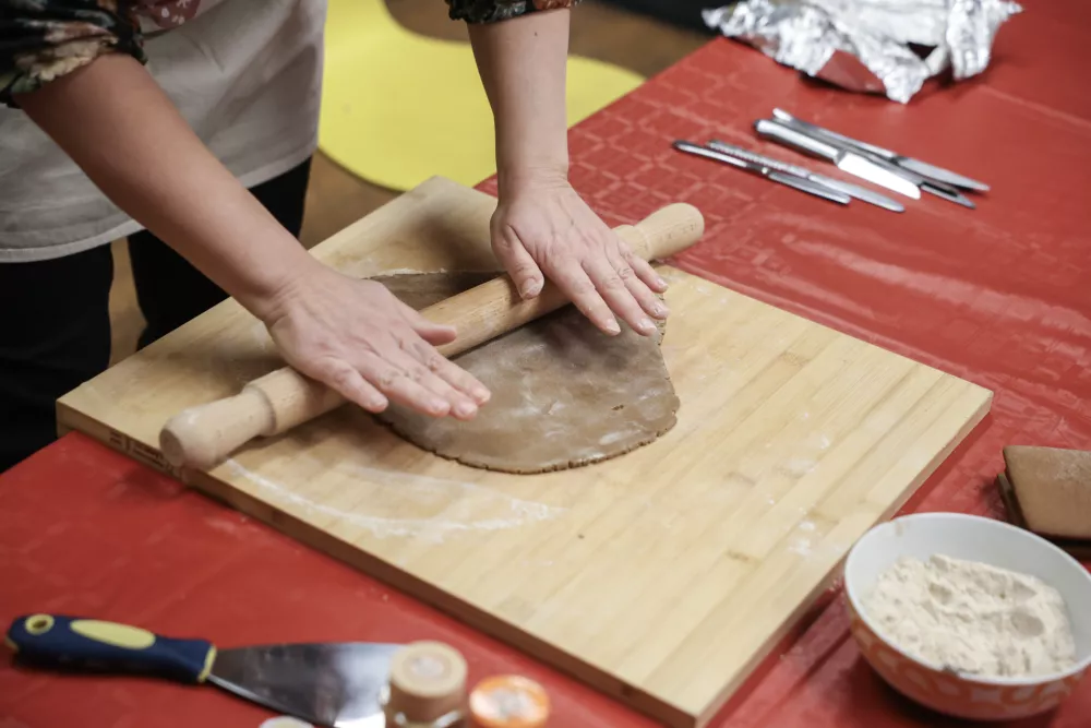 Poiskali skrivnost di&scaron;ečih medenih hi&scaron;ic