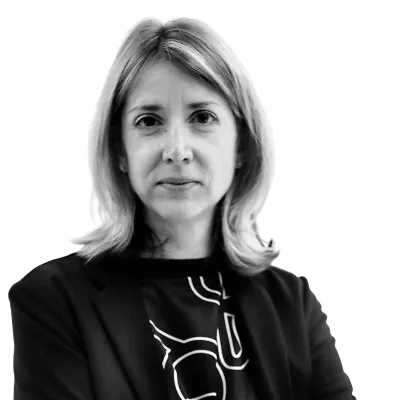 Veronika Rupnik Ženko- Redakcija Dnevnik 2024 - portreti za komentarje in kolumne - kolumnisti - komentatorji &ndash; novinarji - portret //FOTO: Luka Cjuha