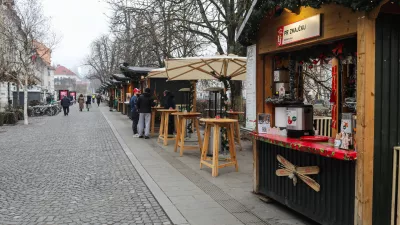 - 09.12.2025. - Praznični božično novoletni sejem v Ljubljani.//FOTO: Bojan Velikonja