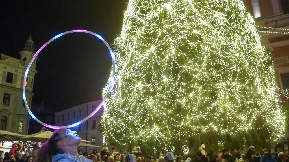 NOVOLETNA ČESTITKA26.12.2025 - sprevod Dedka mraza v Ljubljani - dedek mraz - Foto: Luka Cjuha