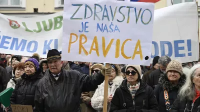  - 27.02.2023 – Piratska stranka Slovenije - protestna akcija pred Mestno hišo Mestne občine Ljubljana - naziv akcije "Protestna čajanka proti uničevanju ljubljanskega zdravstva". Protest Pirati -//FOTO: Nik Erik Neubauer