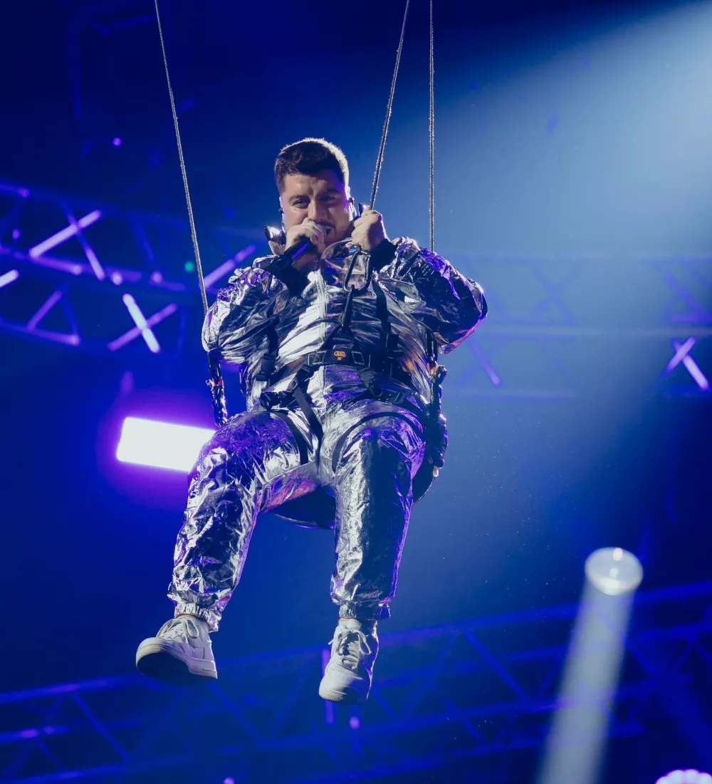 Avseniki razprodali Stožice 