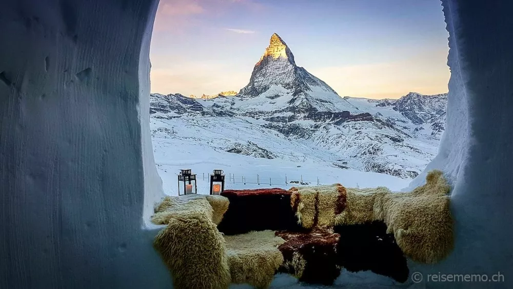V &scaron;vicarskih Alpah Iglu-Dorf Zermatt vsako zimo zgradijo igluje na 2.700 metrih nadmorske vi&scaron;ine Foto: Booking.com