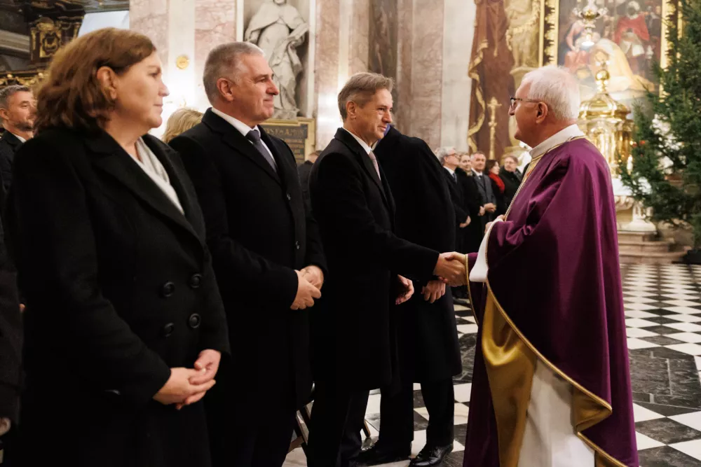 Masa za domovino ob dnevu samostojnosti in enotnosti