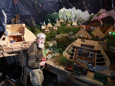 Veliko planino preseli v samostanske jaslice