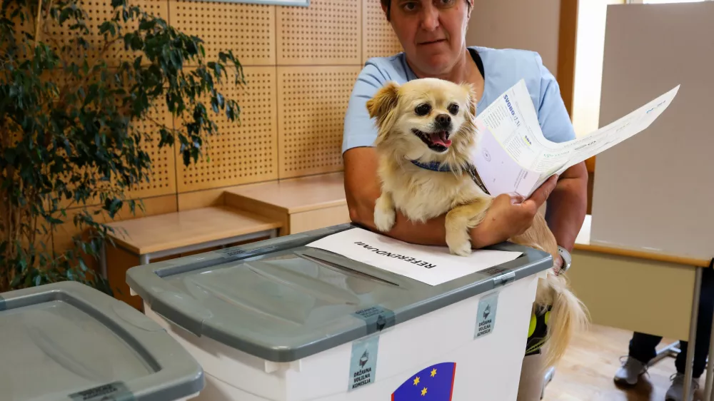 - Voli&scaron;če O&Scaron; Moste.- 09.06.2024. - Volitve v Evropski parlament in &scaron;tirje referendumi za preferenčni glas, o Evtanaziji, o rabi marihuane v medicinske namene in za rekreativno uporabo 2024.//FOTO: Bojan Velikonja