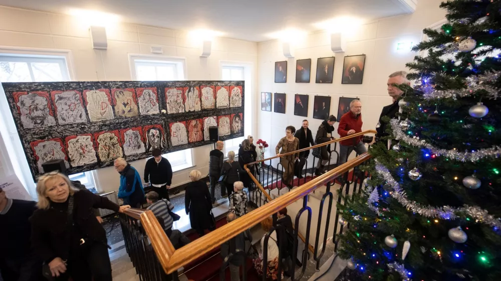 75 let profesionalne gledali&scaron;ke umetnosti v Celju