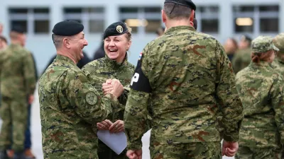 Hrva&scaron;ka uvaja trimesečno obvezno služenje voja&scaron;kega roka.