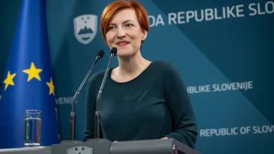 Ljubljana, vlada.Novinarska konferenca po redni tedenski seji vlade.Ministrica za kulturo Asta Vrecko.