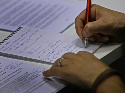 - Ilustrativna fotografija, mediji, pisanje//FOTO: Matej Pov&scaron;eOPOMBA: ZA OBJAVO V ČASOPISU DNEVNIK