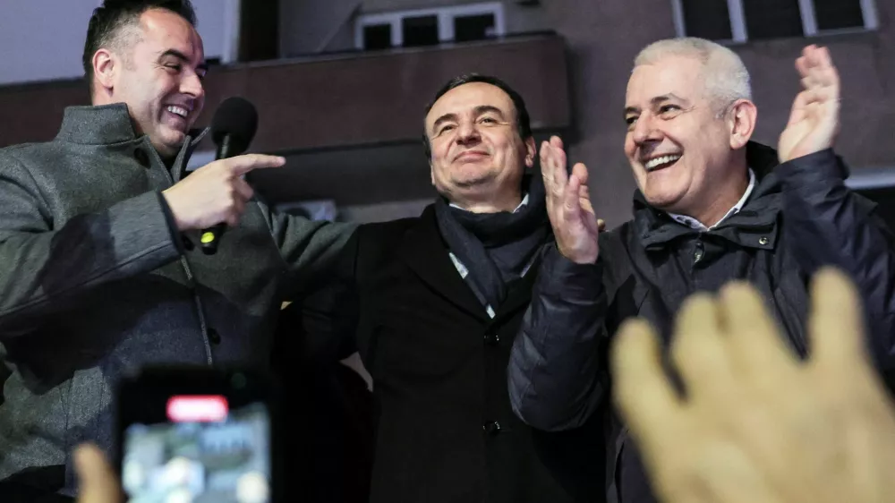 Kosovo's Prime Minister and Levizja Vetevendosje (Movement for Self-Determination) party leader Albin Kurti celebrates with supporters after his party won more than half of the votes in a snap parliamentary election, nearly a year after a political deadlock that prevented the formation of a new government, in Pristina, Kosovo, December 28, 2025. REUTERS/Valdrin Xhemaj   TPX IMAGES OF THE DAY