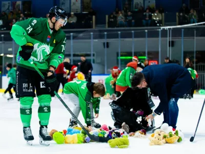 hokej olimpija tivoli