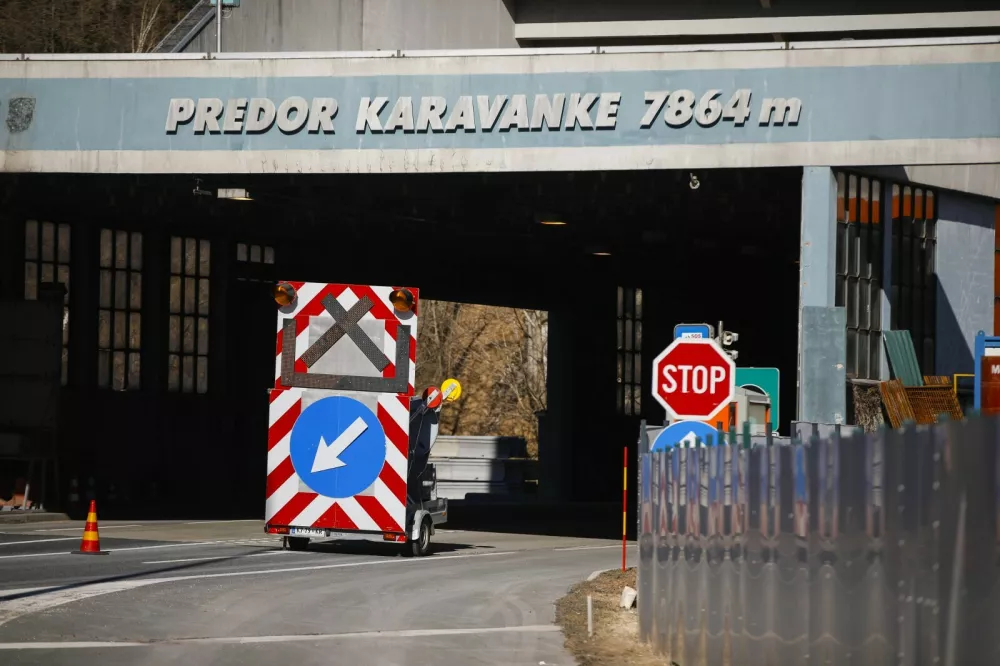 Z desetmilijonskim popustom do stomilijonskega posla