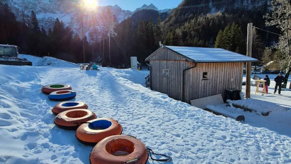 Adrenalinsko sankanje na napihljivih zračnicah