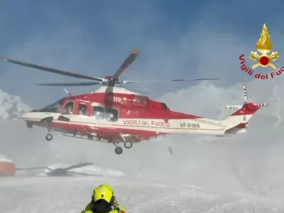 Italy - December 30, 2025.Accident at the Macugnaga cable car leaves 2 injured and at least 90 stranded at 2,800 meters on Mount Moro.,Image: 1062342907, License: Rights-managed, Restrictions: * France, Germany and Italy Rights Out *, Model Release: no