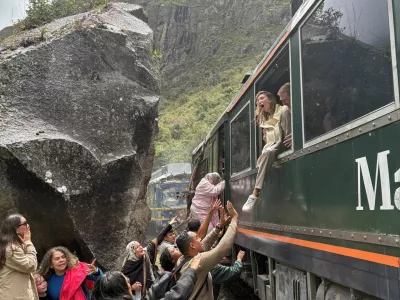 People evacuate a train carriage after two trains collided head-on on the railway leading to the Inca citadel of Machu Picchu, in the Cusco Department, Peru, December 30, 2025, in this picture obtained from social media. Obtained by Reuters/via REUTERS THIS IMAGE HAS BEEN SUPPLIED BY A THIRD PARTY. MANDATORY CREDIT. NO RESALES. NO ARCHIVES. Verification: - Location and date verified by the original file's metadata.