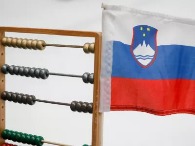 Državna proračuna z novo rekordno porabo