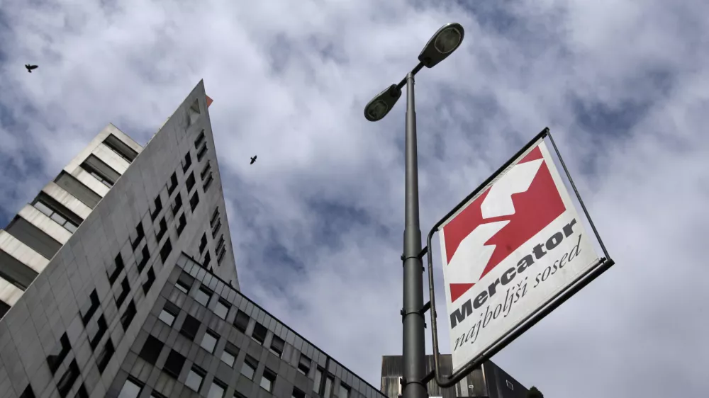 poslovna stavba Mercator - ilustrativna fotografija  - 18. skup&scaron;čina delničarjev Mercator,   //FOTO: Luka Cjuha
