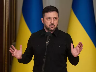 Ukraine's President Volodymyr Zelenskyy speaks during a briefing in Kyiv, Ukraine, Saturday, Jan. 3, 2026. (AP Photo/Danylo Antoniuk)