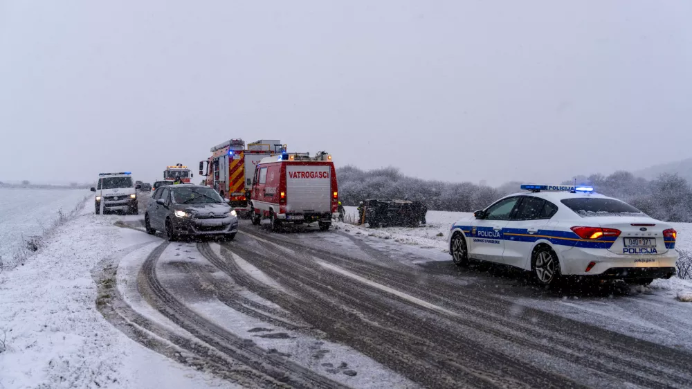 Hrva&scaron;ka, sneg, kaos na cestah. Foto: Pixsell