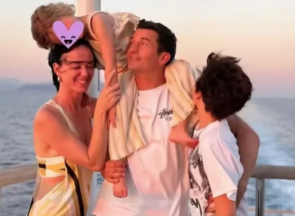 Družina Orlando Bloom Foto: IG/posnetek zaslona