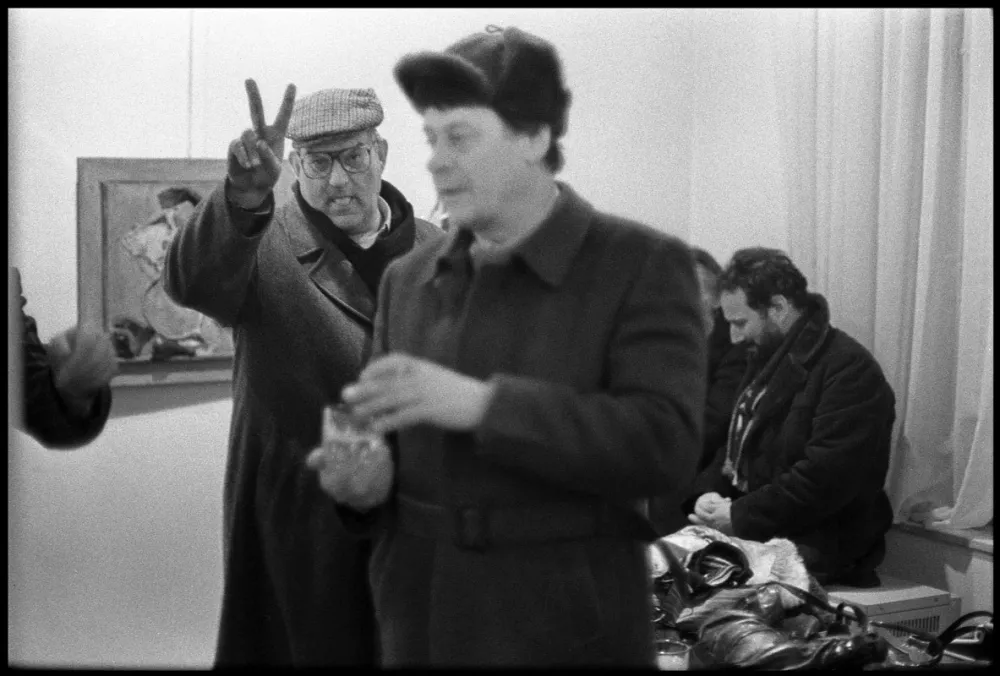 Pisatelj in slikar Jarnej Vilfan ter akademska slikarja in grafika Zvest Apollonio in Herman Gvardjančič. F Janez Bogataj