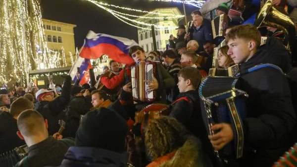 26.12.2025 - Pre&scaron;ernov trgu v Ljubljana shod harmonikarjev - harmonikaFoto: Luka Cjuha