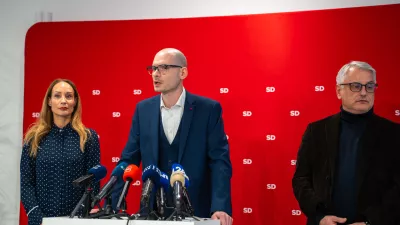 Ljubljana, SD.Izjava za medije stranke SD ob prestopu vodje poslanske skupine Levica Mateja Tasnerja Vatovca v stranko SD.Novi poslanec SD Matej Tasner Vatovec.