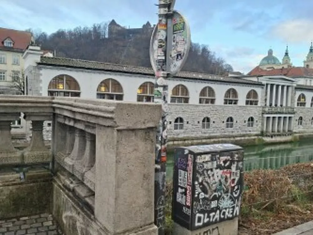 Umetnost ali vandalizem: nalepke kot obraz mestnih zidov