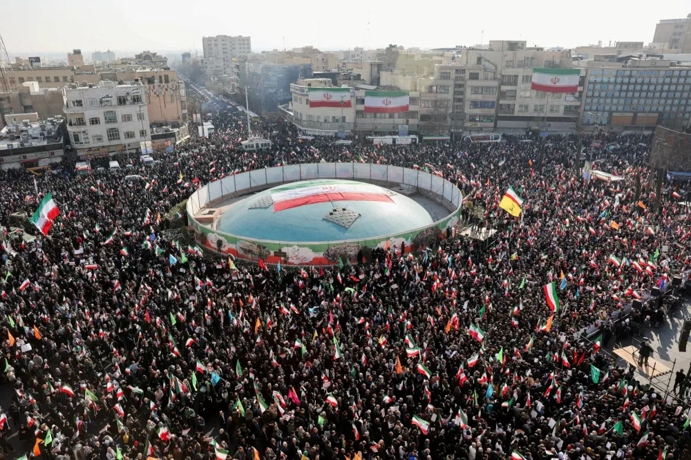 Iranians attend a pro-government rally in Tehran, Iran, January 12, 2026. Stringer/WANA (West Asia News Agency) via REUTERS ATTENTION EDITORS - THIS PICTURE WAS PROVIDED BY A THIRD PARTY   TPX IMAGES OF THE DAY