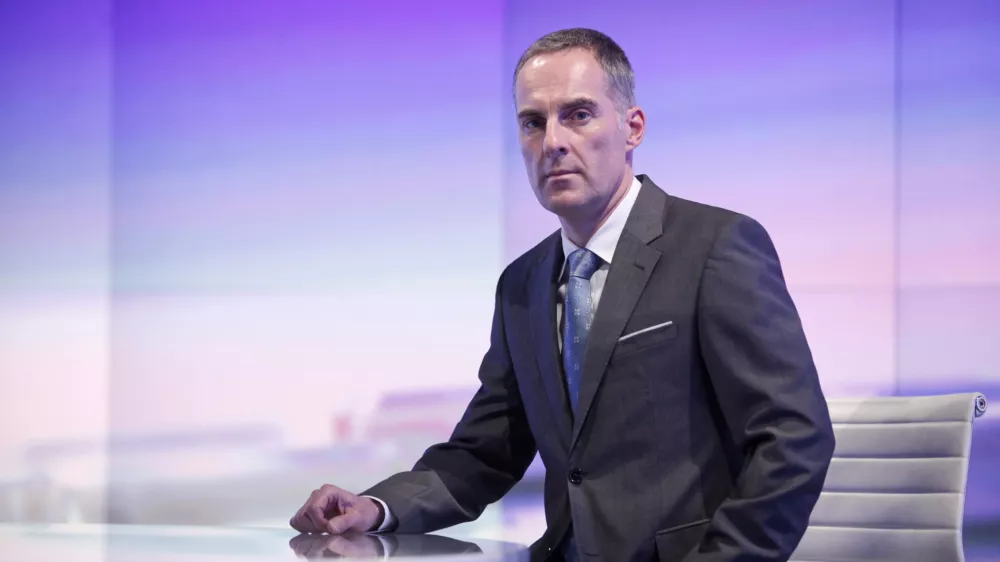 Igor Evgen Bergant, televizijski novinar in &scaron;portni komentator - voditelj osrednje informativne oddaje Odmevi na nacionalni teleiziji    //FOTO: Luka Cjuha