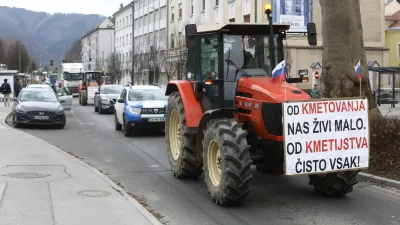 - 22.02.2024 – Celje – opozorilni protest kmetov - kmetje na protestu znova opozarjali na stanje v kmetijstvu. //FOTO: Luka Cjuha
